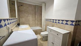 Piso en venta en Los Naranjos - Las Brisas en Marbella