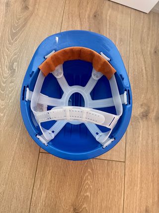Casco de obra azul