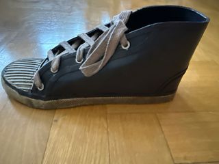 Porta bolis/lápices zapato sneaker