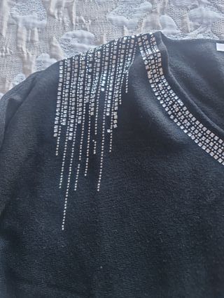 Jersey negro con strass