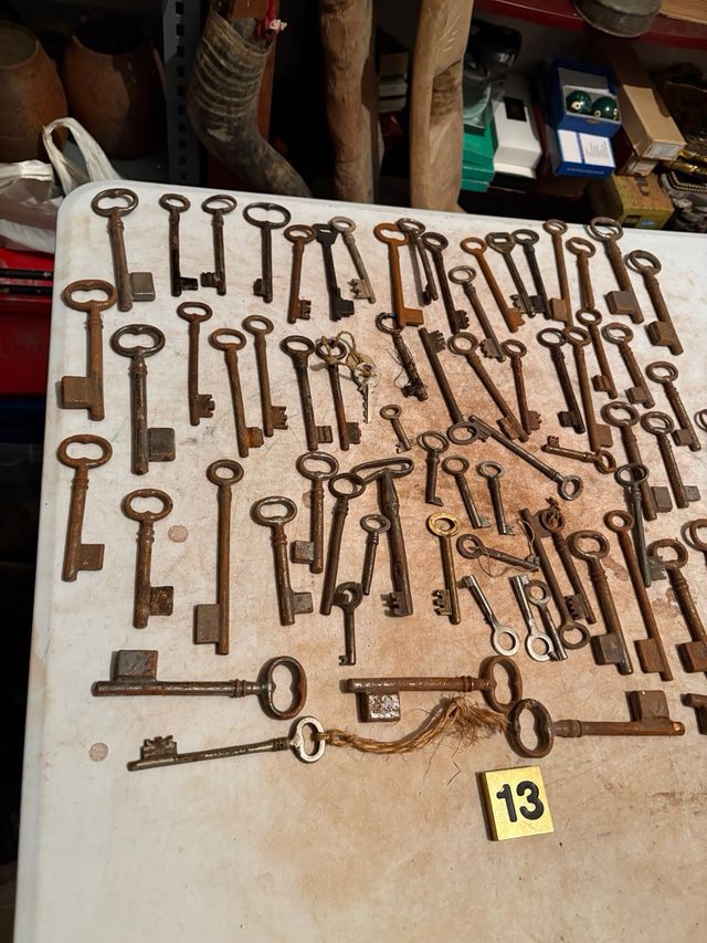 Lote de llaves antiguas