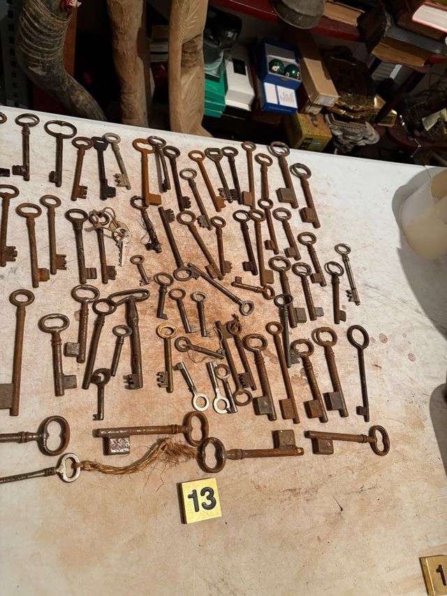 Lote de llaves antiguas
