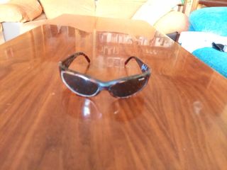 Gafas de sol tortuga y lentes verdes