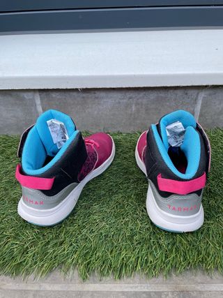 Botas de baloncesto rosas y azules, talla 31,5