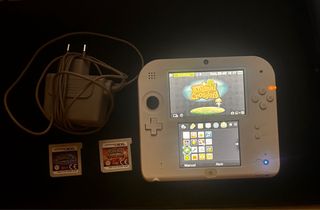 Nintendo 2DS Blanca + 3 Juegos