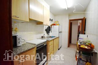 Piso en venta en Zona Piscinas en Burriana