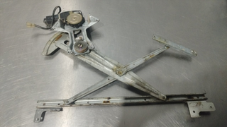 ELEVALUNAS DELANTERO IZQUIERDO MITSUBISHI ECLIPSE