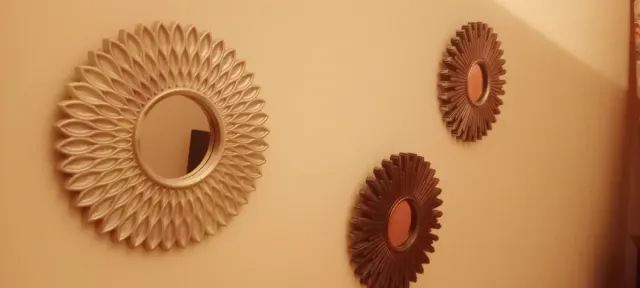 Specchi decorativi rotondi in metallo e vetro