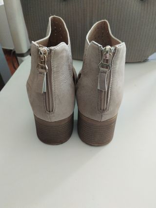 Sandalias Beige Abiertas
