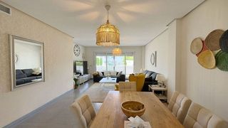 Piso en venta en Los Naranjos - Las Brisas en Marbella