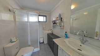 Piso en venta en La Carihuela en Torremolinos
