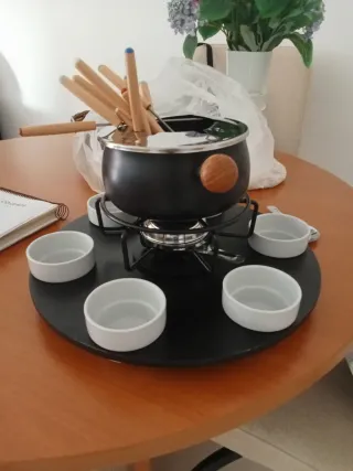 Set Fondue Negro con Accesorios