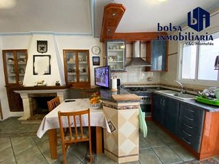 Casa adosada en venta en Alcalá la Real