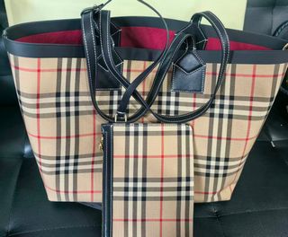 Bolso tote clásico Burbeery Tartan (asas negras)