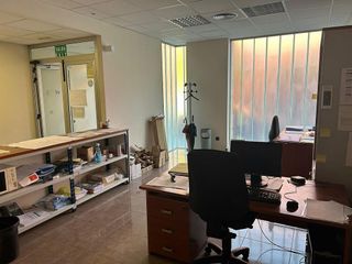 Local comercial en alquiler en Alisal - Cazoña - San Román en Santander