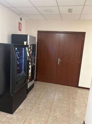 Local comercial en alquiler en Alisal - Cazoña - San Román en Santander
