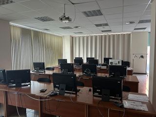 Local comercial en alquiler en Alisal - Cazoña - San Román en Santander