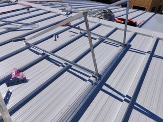 Estructura triangular para placas solares