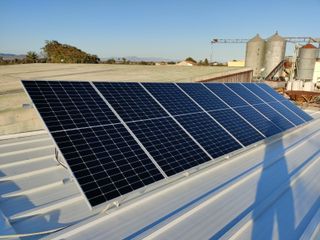 Estructura triangular para placas solares