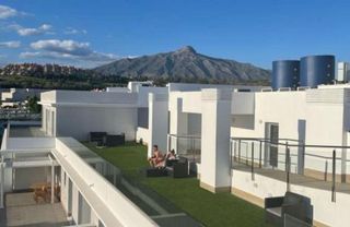 Piso en alquiler en Nueva Andalucía centro en Marbella