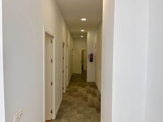 Local comercial en alquiler en Los Jardines de Marbella - La Ermita en Marbella