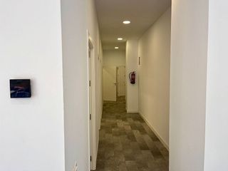 Local comercial en alquiler en Los Jardines de Marbella - La Ermita en Marbella