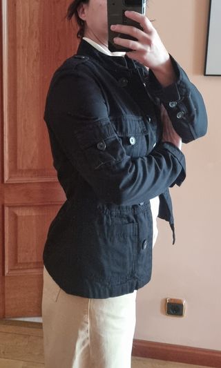 Chaqueta militar negra mujer ZARA