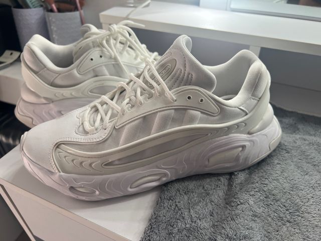 Zapatillas Adidas Oznova Blancas