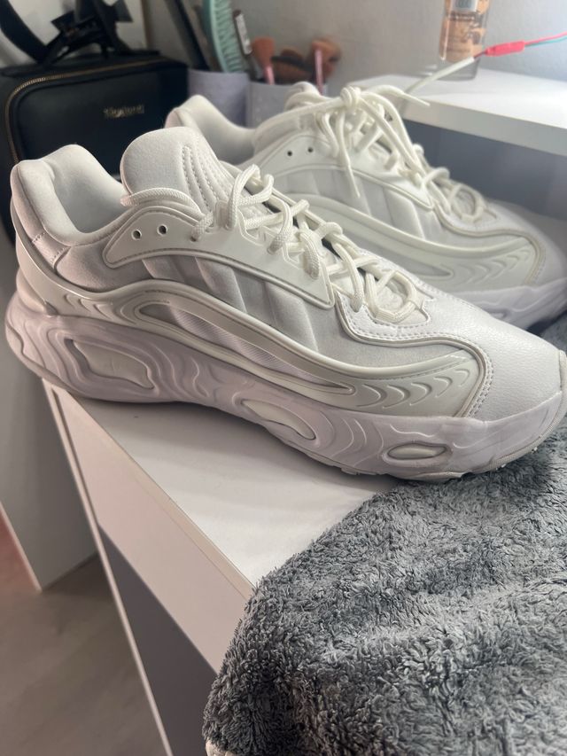 Zapatillas Adidas Oznova Blancas