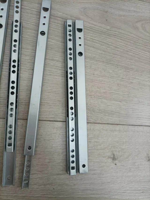 8 Guías Laterales para Cajones EMUCA