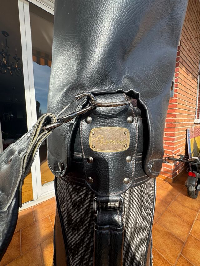 Bolsa de palos de golf de piel con cubre lluvia