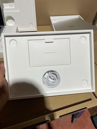 MacBook Air de 13.6 pulgadas con chip M2 de Apple