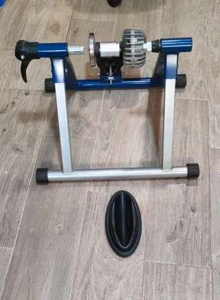 Rodillo de entrenamiento para bicicleta