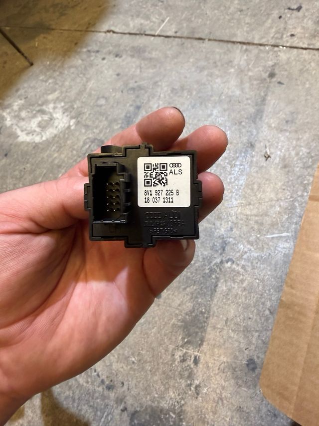 Botón Freno Mano Audi Q2 A3