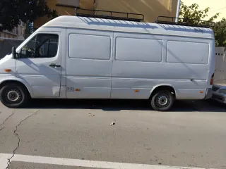 Mudanzas internacionales i transportes 
