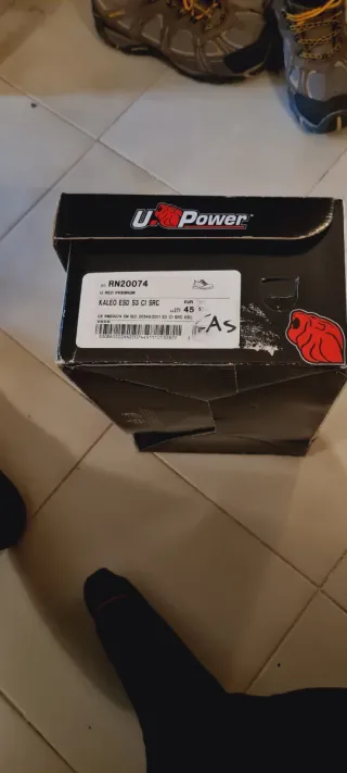 Scarpe U-Power 46 nuove