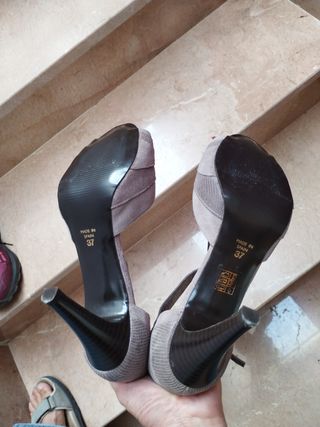 Sandalias de tacón grises