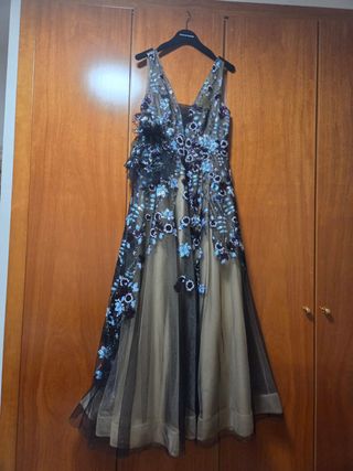 Vestido largo negro/doradocon lentejuelas y plumas