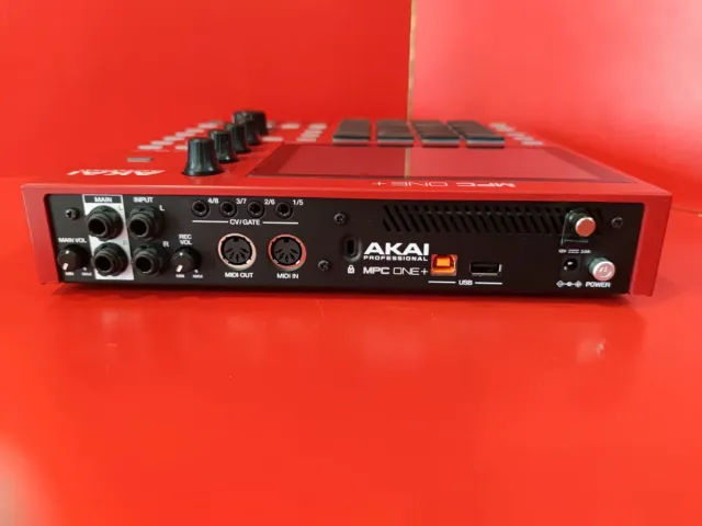 BLACK FRIDAY!!   Akai MPC One+ Seminueva