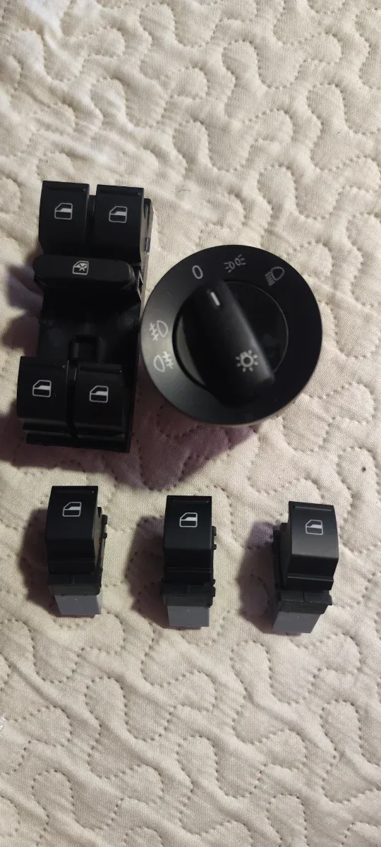 Botoneras Elevalunas y Mando Luces VW