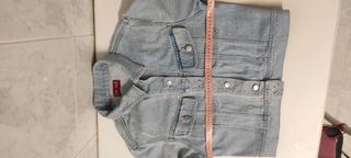 Cazadora vaquera clara