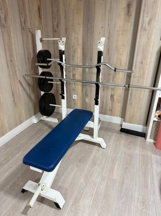 Banco de Press + Barra y Pesas
