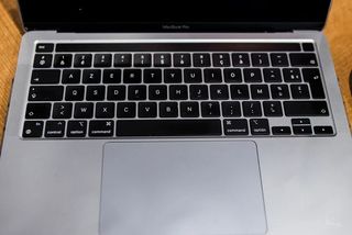 MACBOOK PRO M1 TOUCHBAR 2020 13" 8gb 256gb 89% bat