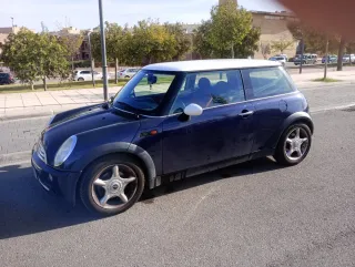 MINI Cooper  2004