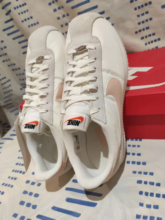 T. 44 PRECIO NO NEGOCIABLE Zapatillas W Nike Corte