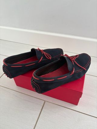 Mocasines Carolina Herrera Azul Marino y Rojo
