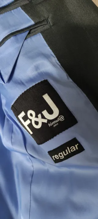 Traje de hombre F&J gris