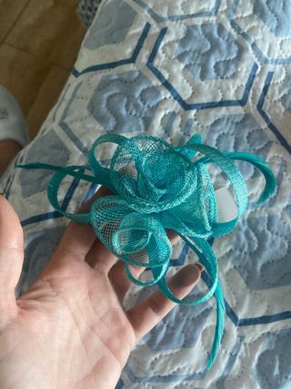 Tocado floral para pelo