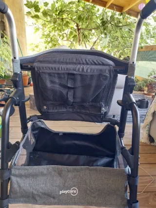 Andador 4 ruedas con freno. Como nuevo.