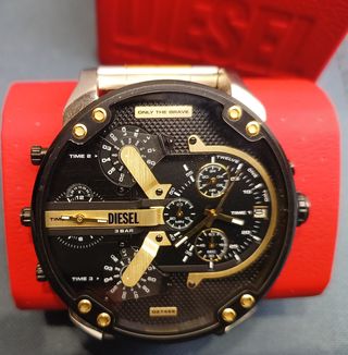 Reloj Diesel DZ7459 Caja Roja 57mm